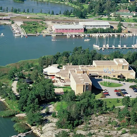 Finlandia Aquarius 3*